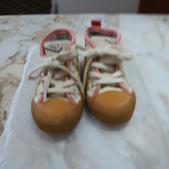 toddler shoes - Picture 3 of 7